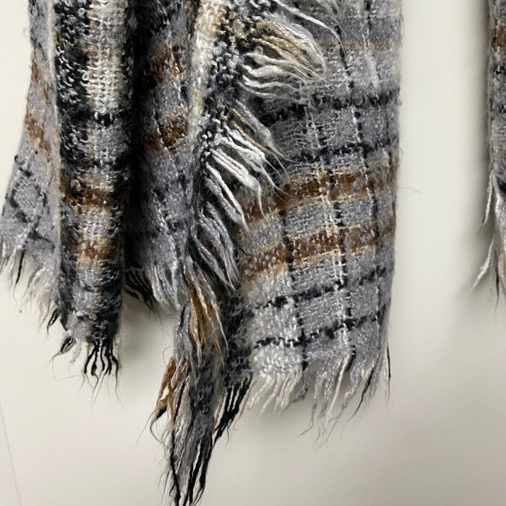 Scarf - Picture 4 of 5